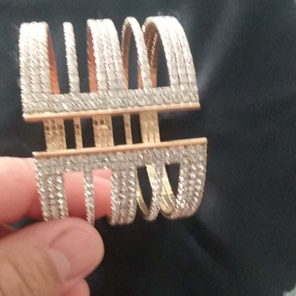 Jewelry - Picture 3 of 6